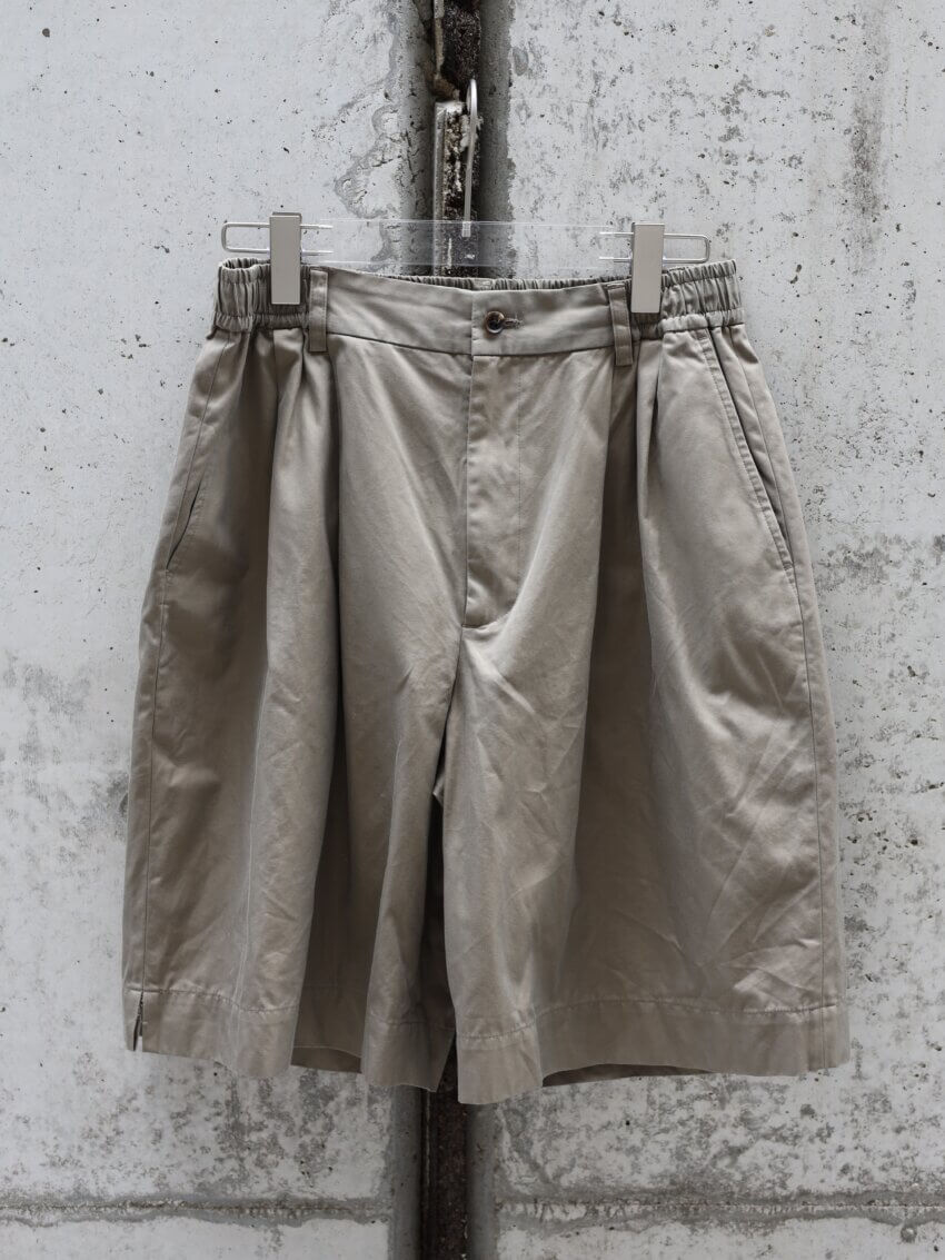 シュタインのショートパンツ