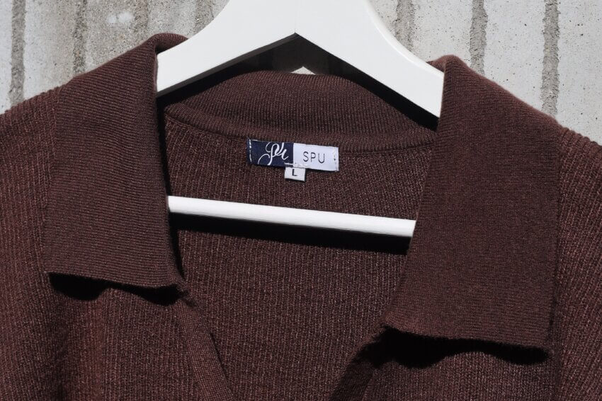 スプートニクスのニットのタグ