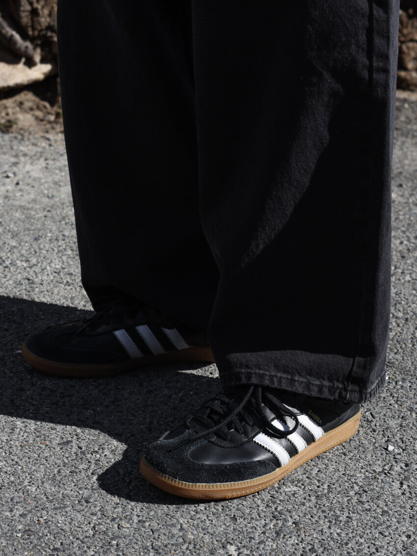 アディダスのサンバデコンの着用イメージ・サイズ感