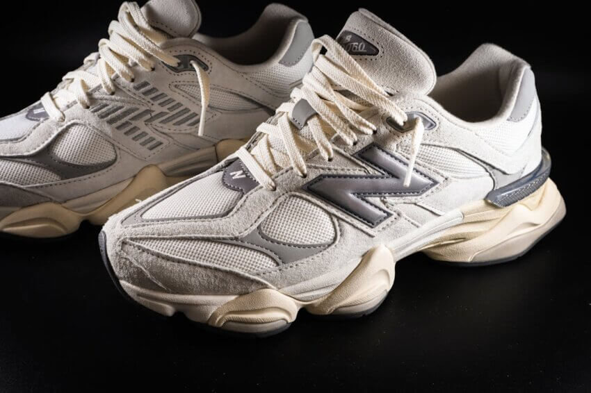 ニューバランスのスニーカー9060