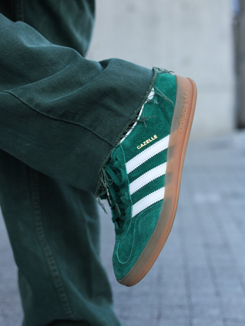 アディダスのガゼルインドアのグリーンのサイズ感・着用感