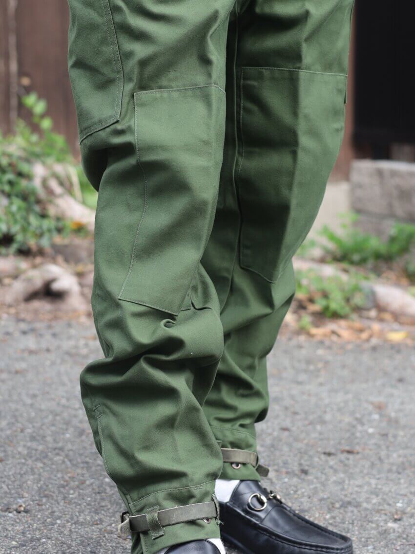 スウェーデン軍のM-59カーゴパンツのサイズ感・着用感