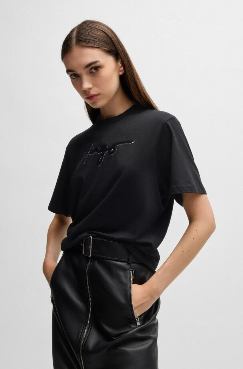 hugoのtシャツコーデ