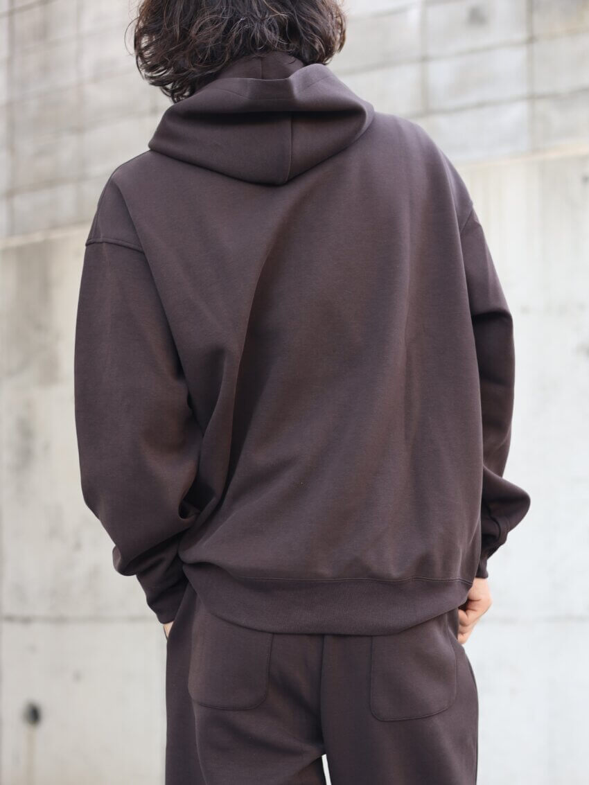 ユニクロCの2024AWのスウェットパーカーのサイズ感・着用感