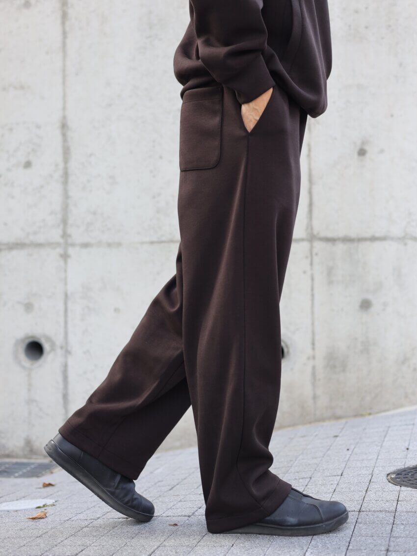 ユニクロCの2024AWのスウェットワイドパンツのサイズ感・着用感