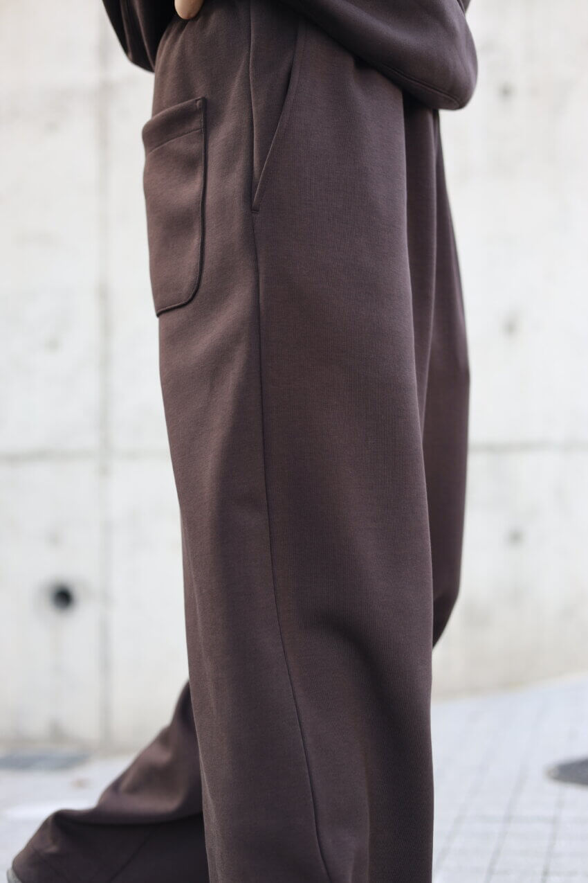 ユニクロCの2024AWのスウェットワイドパンツのサイズ感・着用感