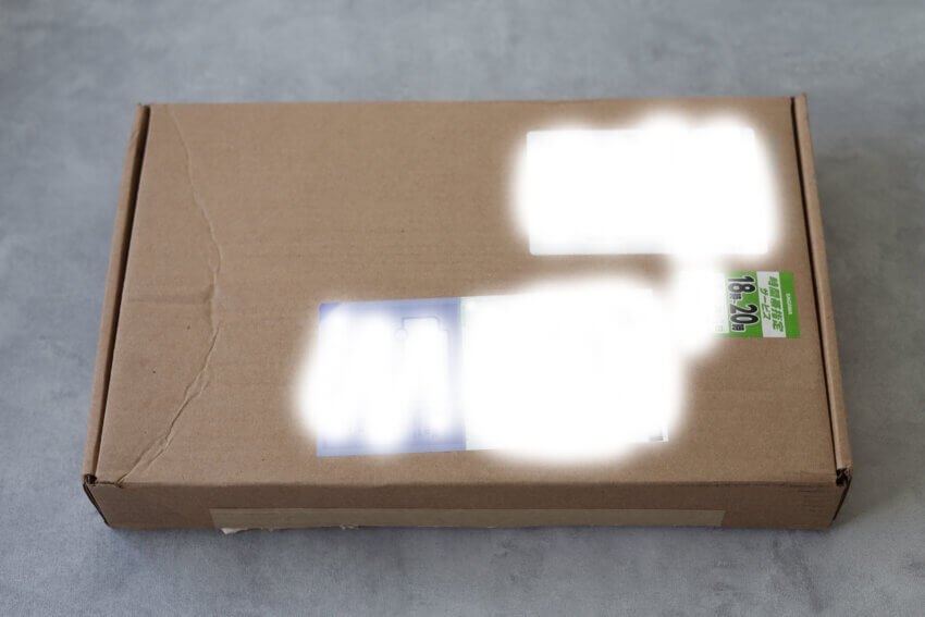 SSENSEで注文したアワーレガシーのニットの梱包状態