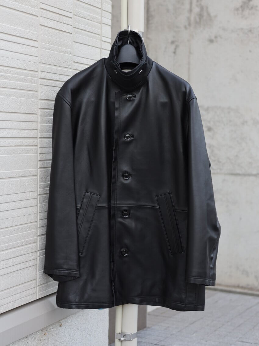 ヨークのカットオフレザーカーコート