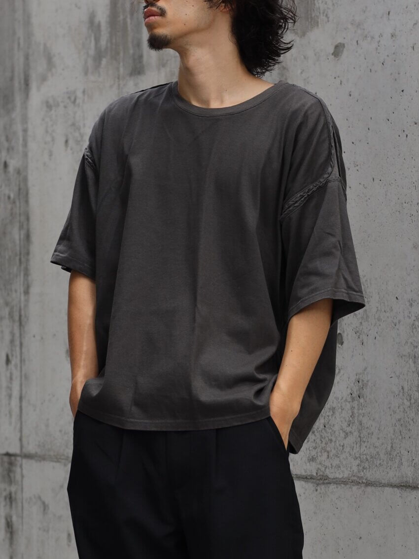 yokeのtシャツコーデ