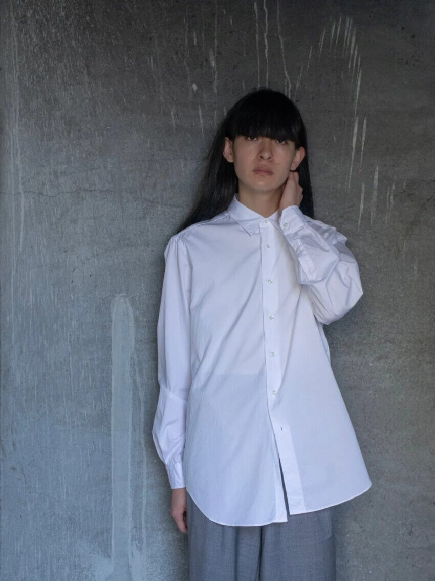 TOKIARI（時在服飾設計）のシャツ「HIKARU」の男性着用例