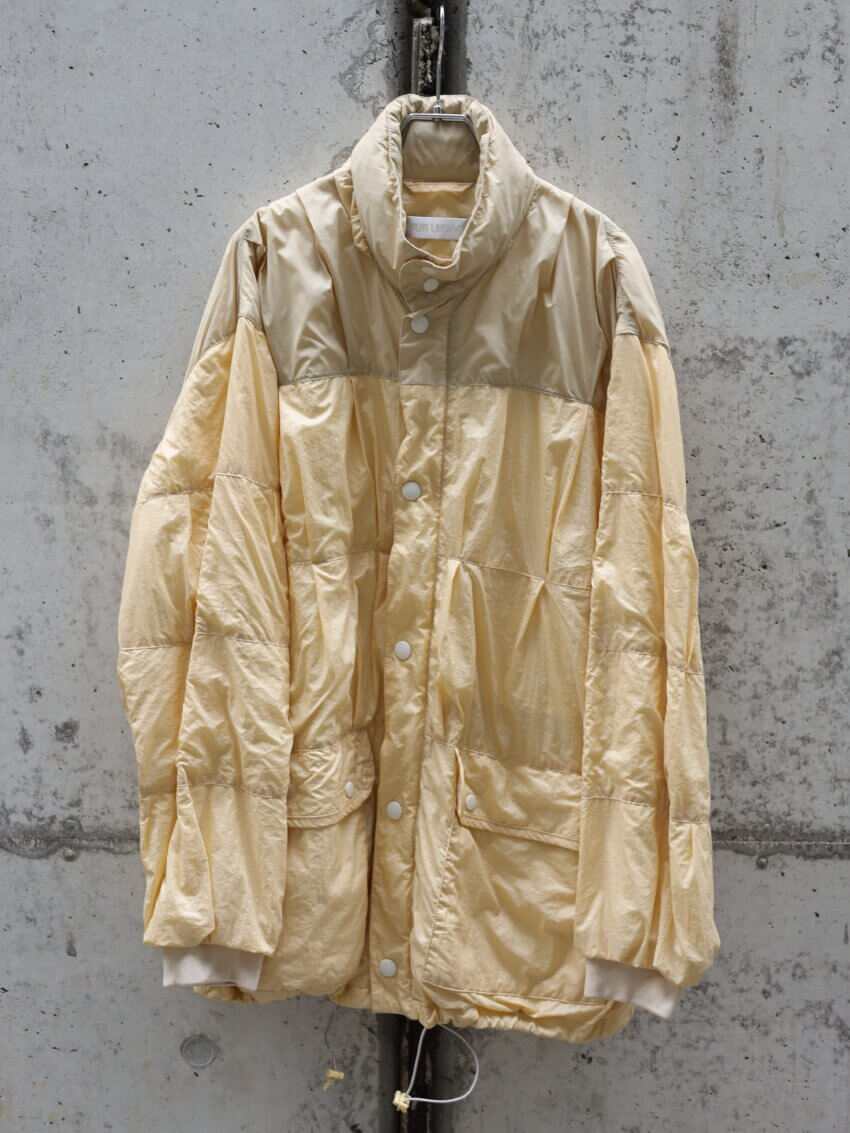 アワーレガシーのパッファージャケットの袖