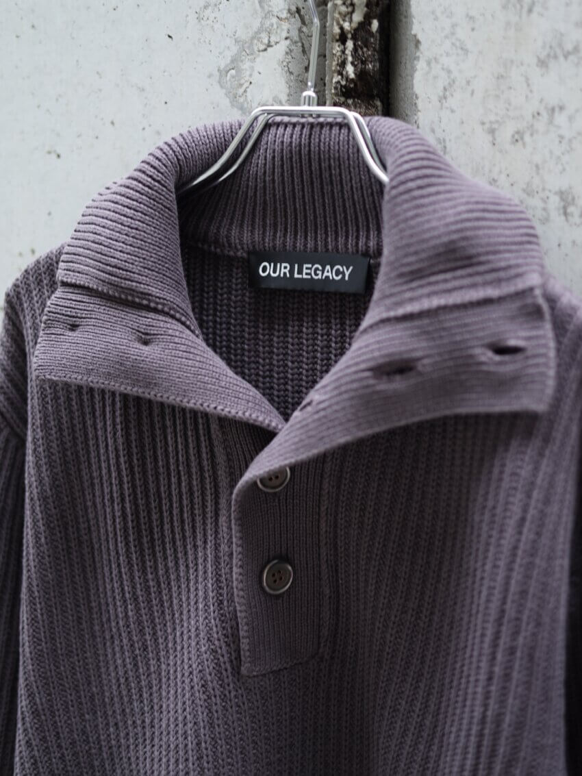 アワーレガシーのニットポロの襟