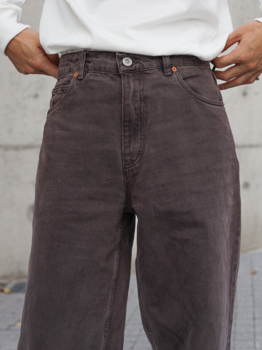 アワーレガシーのVAST CUTデニムのサイズ感（ウエスト）