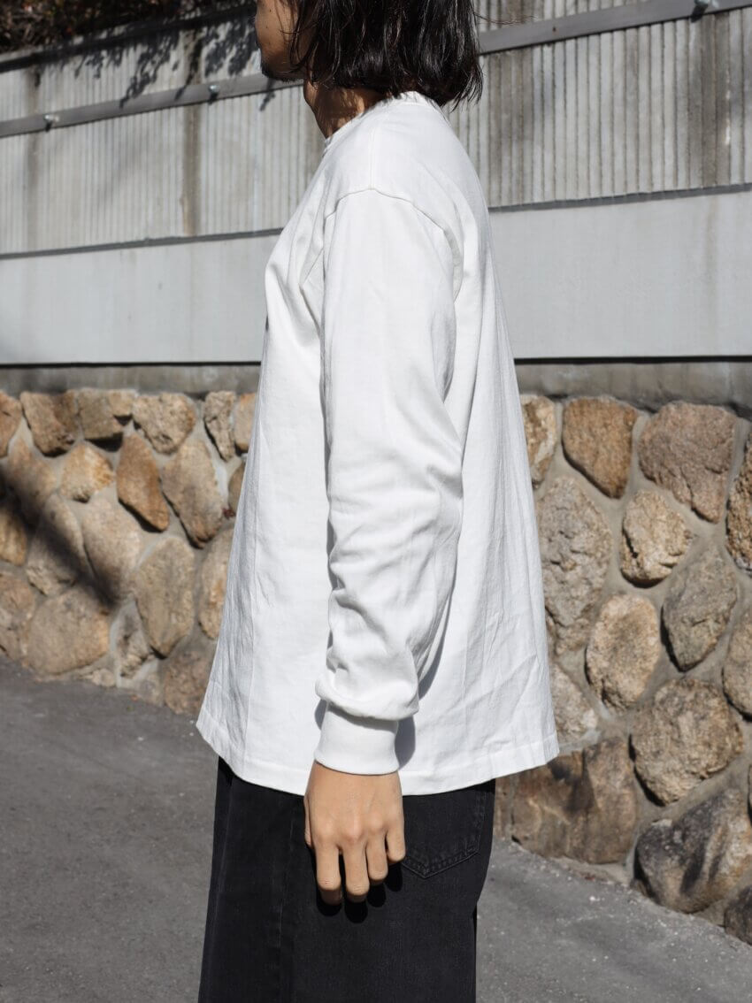 ヘインズのSHIRO クルーネックロングスリーブTシャツのサイズ感・着用感（洗濯後）