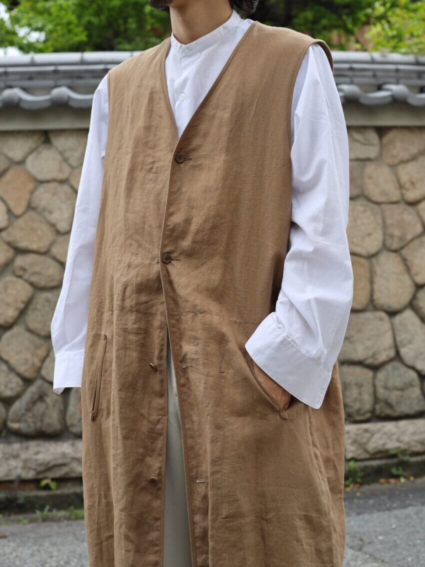 ヘドメイナーのスリーブレスロングベストのサイズ感・着用感