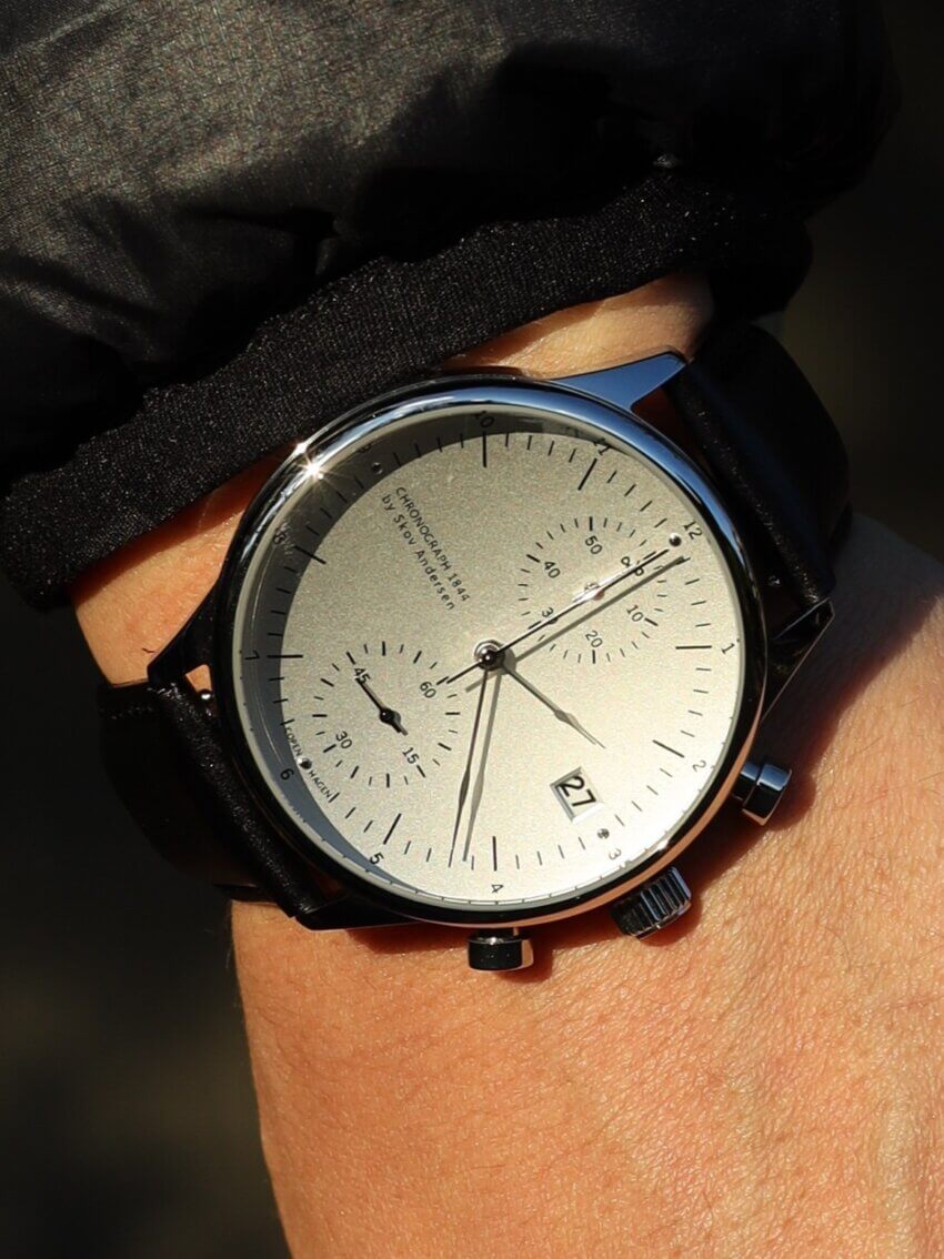 AV86（旧アバウトヴィンテージ）の1844クロノグラフ腕時計の文字盤