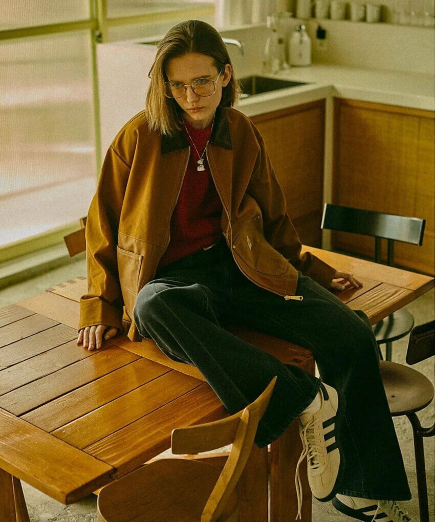 カーハートのレディースコーデ