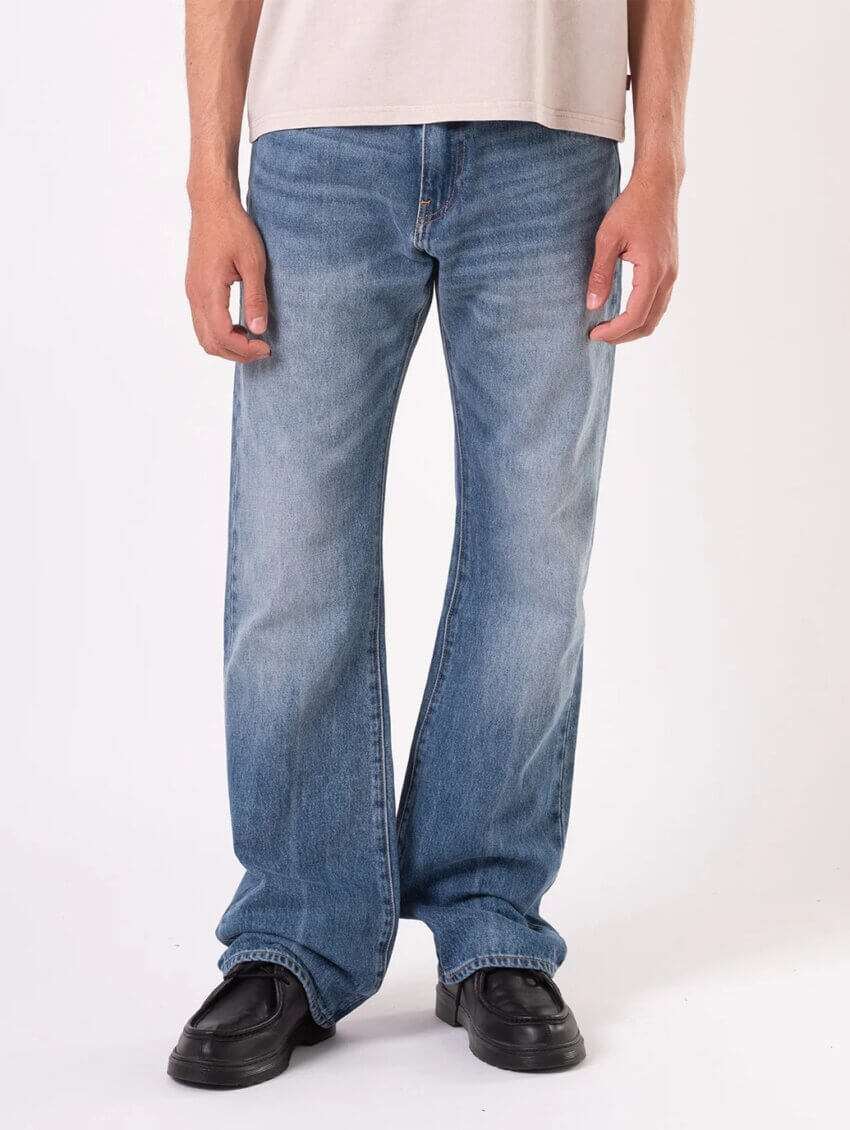 リーバイス517(現行品)のサイズ感・着用感(前)