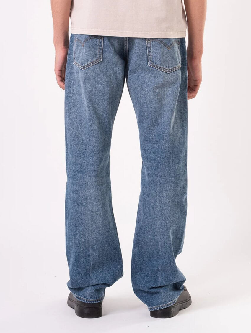 リーバイス517(現行品)のサイズ感・着用感(後ろ)