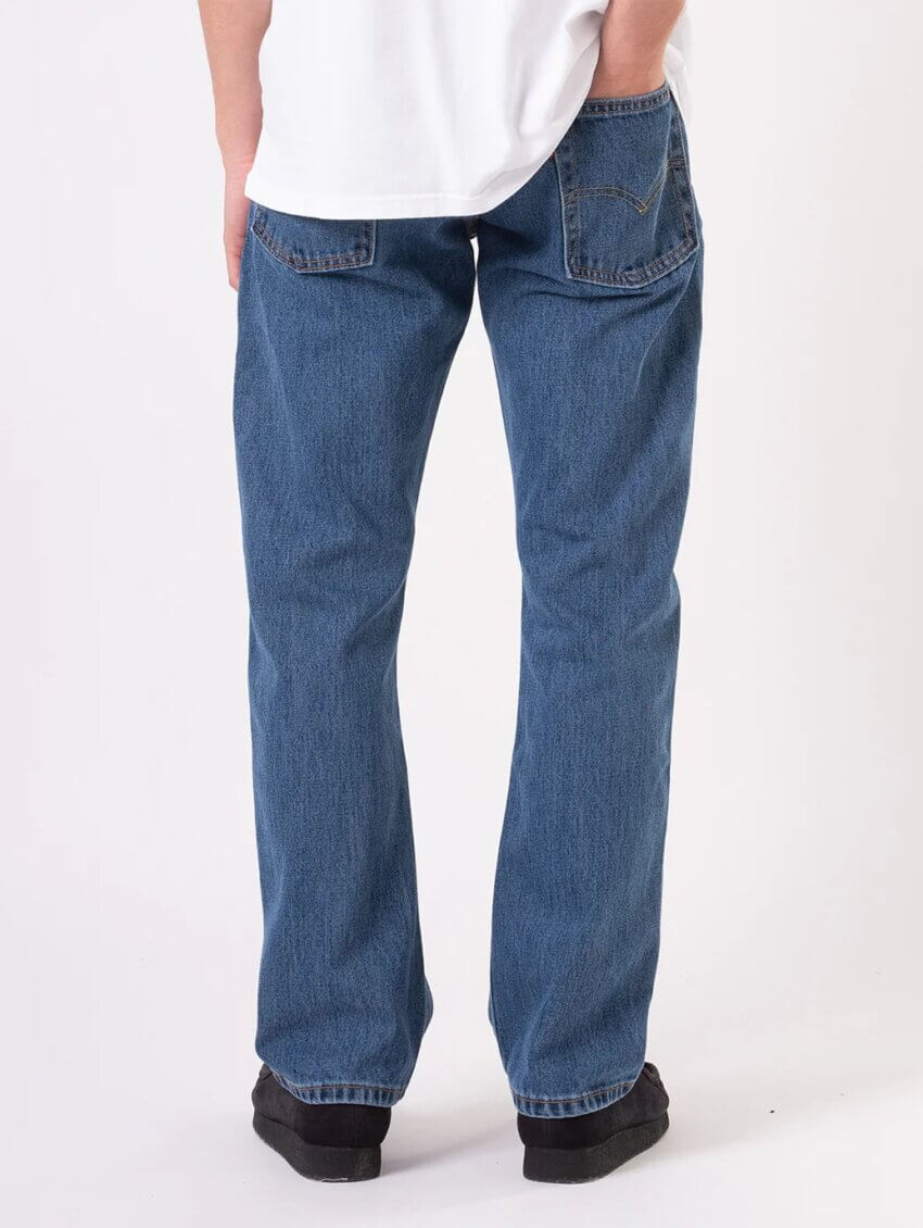 リーバイス517(現行品)のサイズ感・着用感(後ろ)