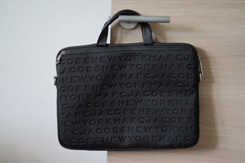 マークジェイコブスのPCケース