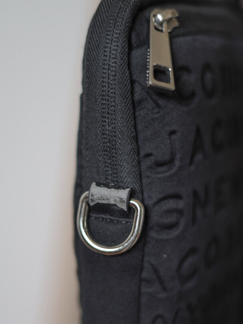 マークジェイコブスのPCケース