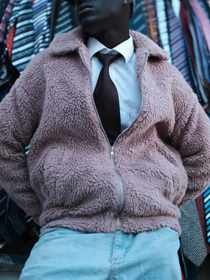 ネクタイの私服コーデ