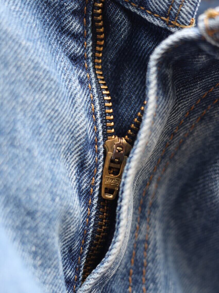 リーバイス517の古着のジップフライ