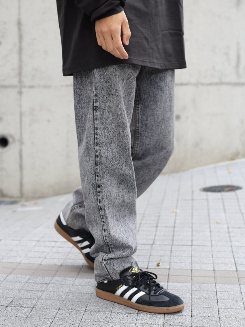 リーバイス550の古着のサイズ感・着用感(斜め)