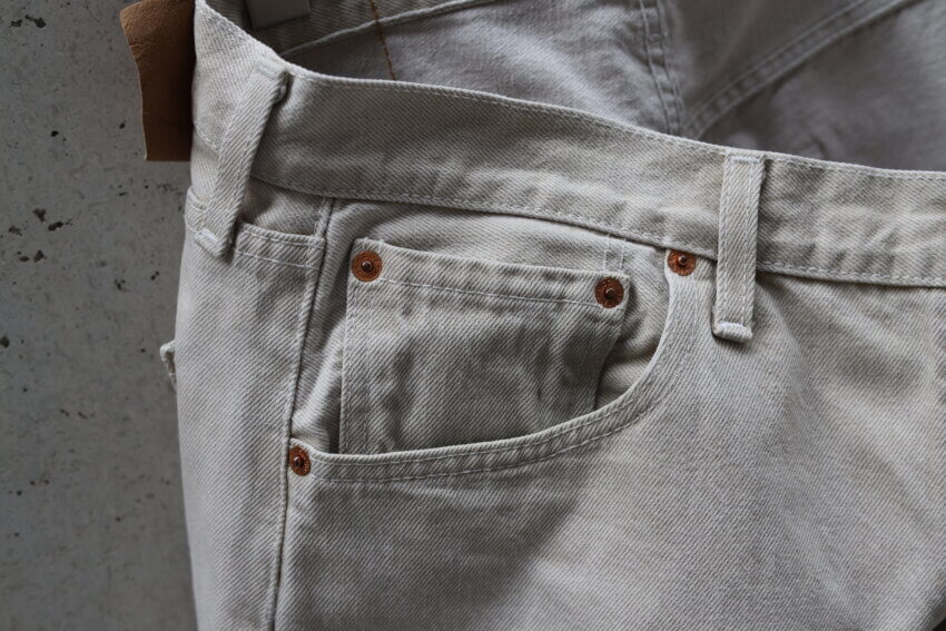 ユーロリーバイス501エクリュイギリス製の5ポケット