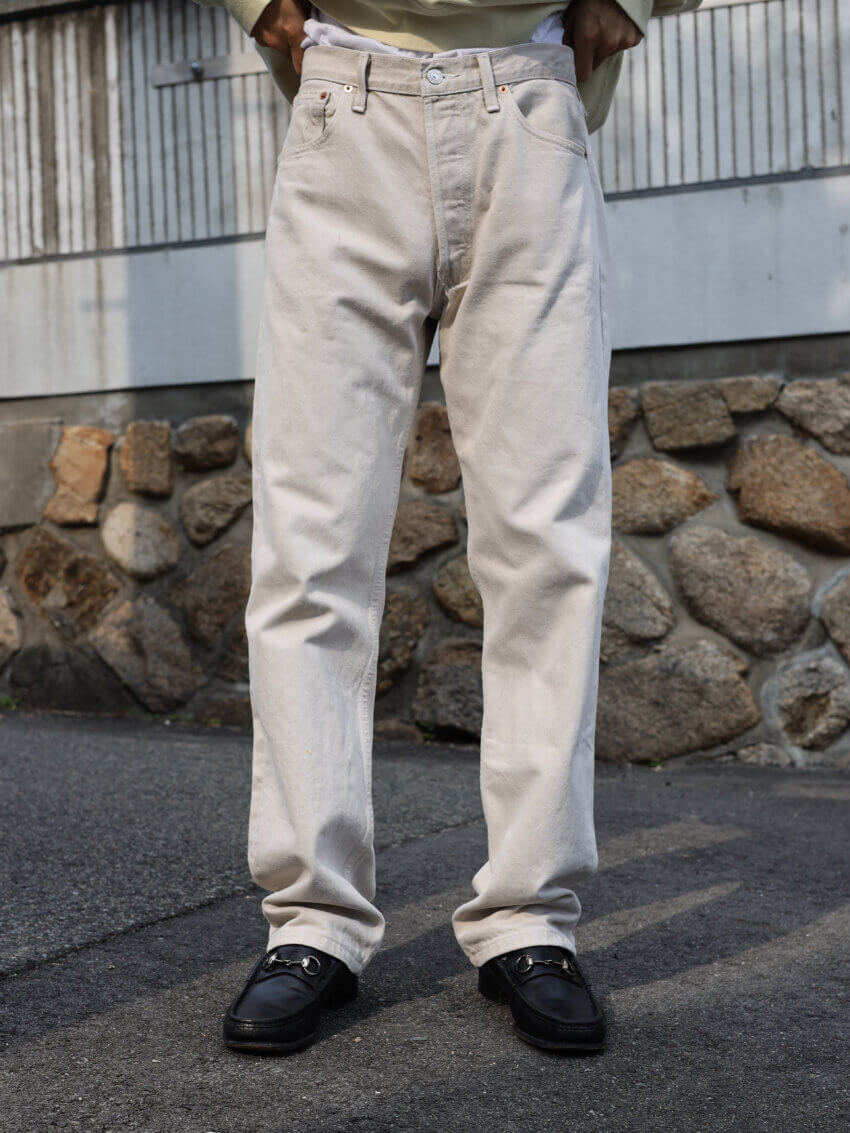 ユーロリーバイス501エクリュイギリス製のサイズ感(前)