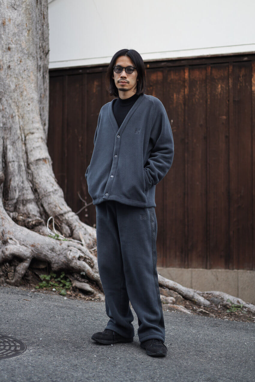 ユニクロ×ニードルズのフリースセットアップコーデ