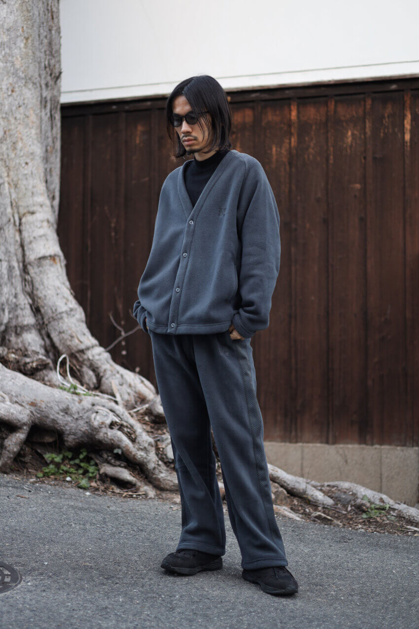 ユニクロ×ニードルズのフリースセットアップコーデ