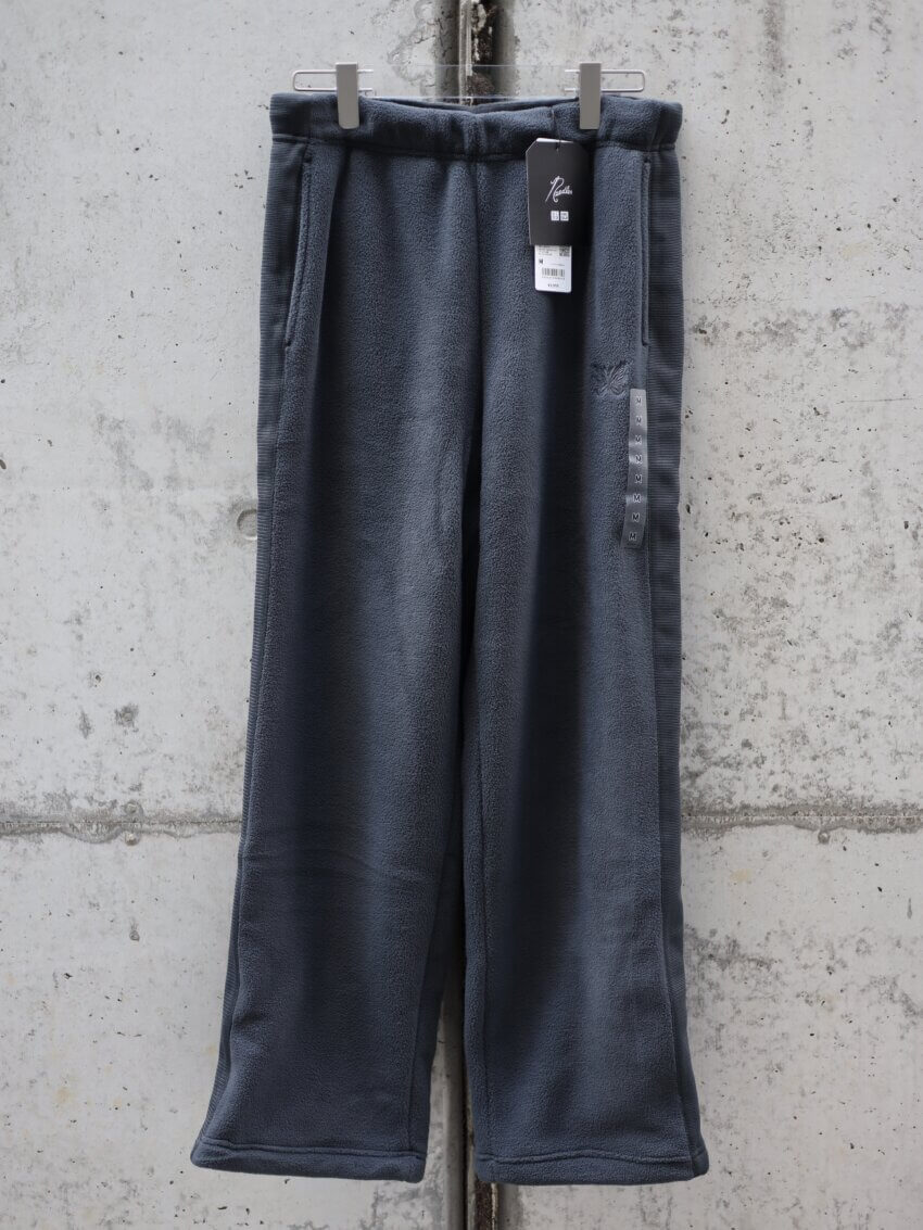 ユニクロ×ニードルズのフリースワイドパンツ（グレー）