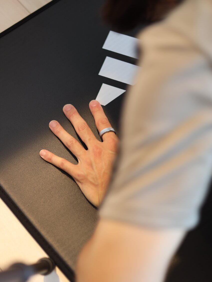 リンコンGen3の筋トレ時の着用イメージ
